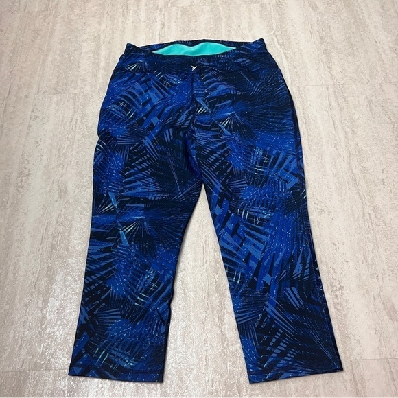 Old Navy Active Maternity leggings workout capri pants meidum - Picture 5 of 7